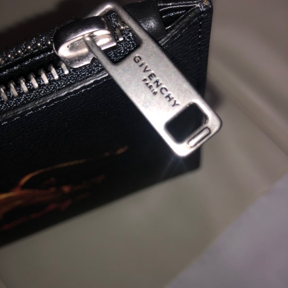 Givenchy Pouch - Picture 4 of 7